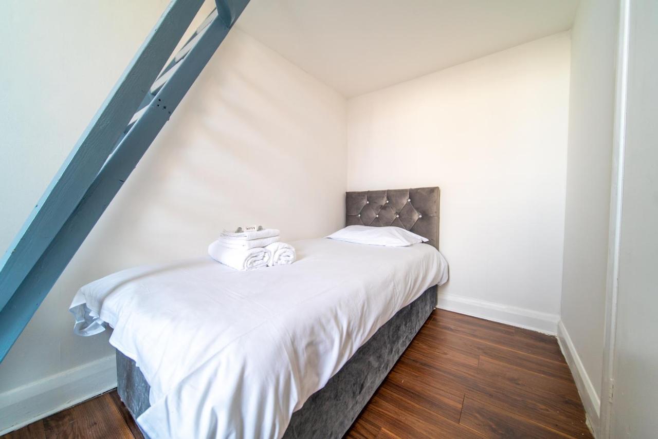 Spacious 2 Bedroom Apartment In Downtown London Exterior foto